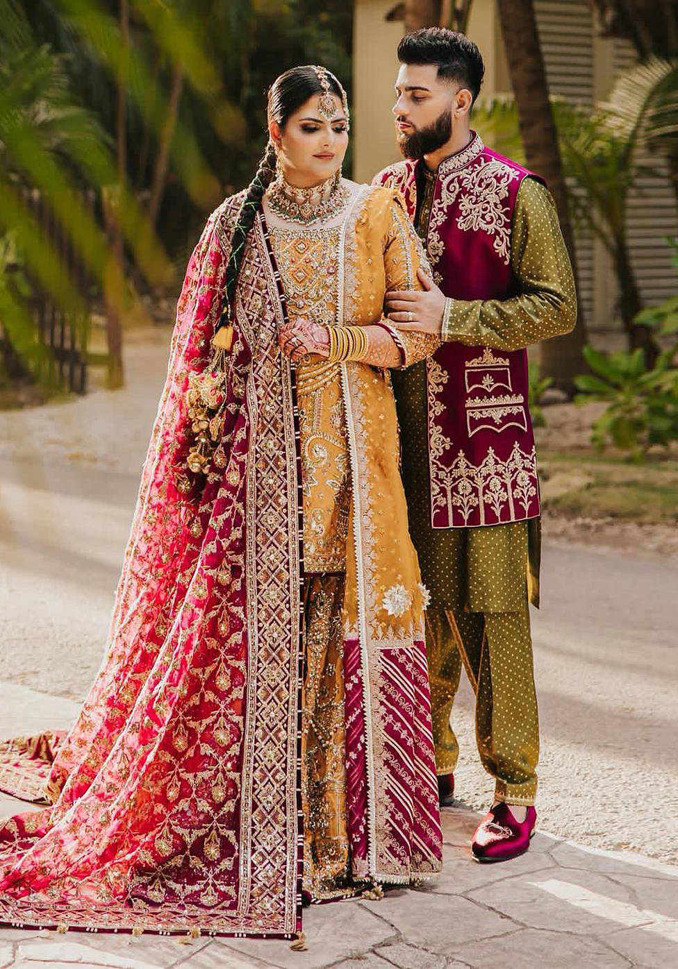 Pakistani wedding dress | Simple mehndi dresses, Wedding dresses for girls, Bridal  mehndi dresses